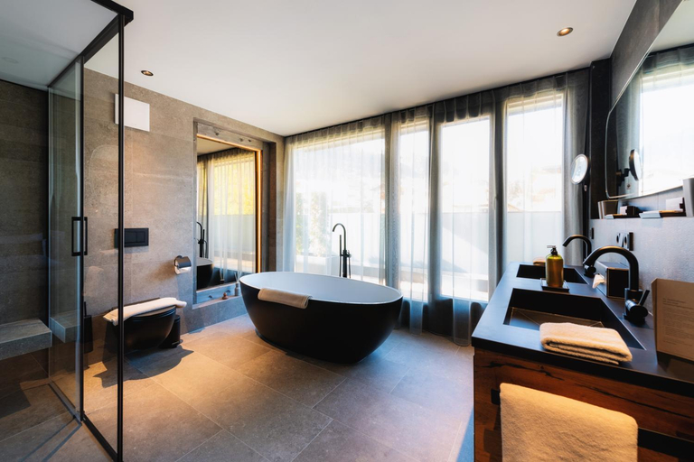 Bathroom 4, MOHR life resort, Reutte