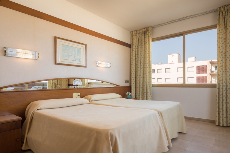 Bedroom 3, htop Royal Sun, Barcelona