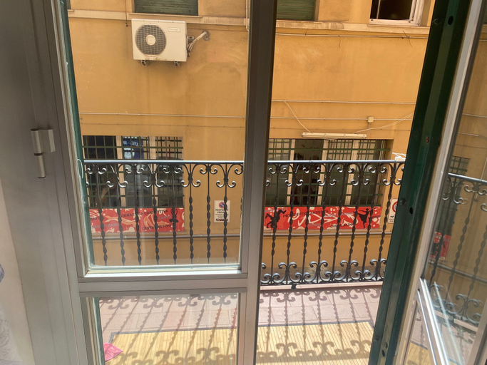 Others 3, Casa Palmaria, Genova