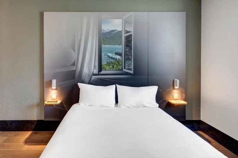 Bedroom 3, B&B HOTEL Annecy Argonay, Haute-Savoie