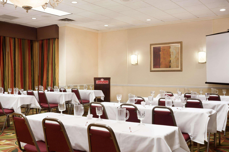 Food & Drinks 5, Ramada by Wyndham Newark/Wilmington, New Castle