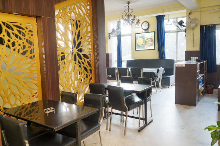 Food & Drinks 5, Hotel Holidei Inn, Purbi Singhbhum