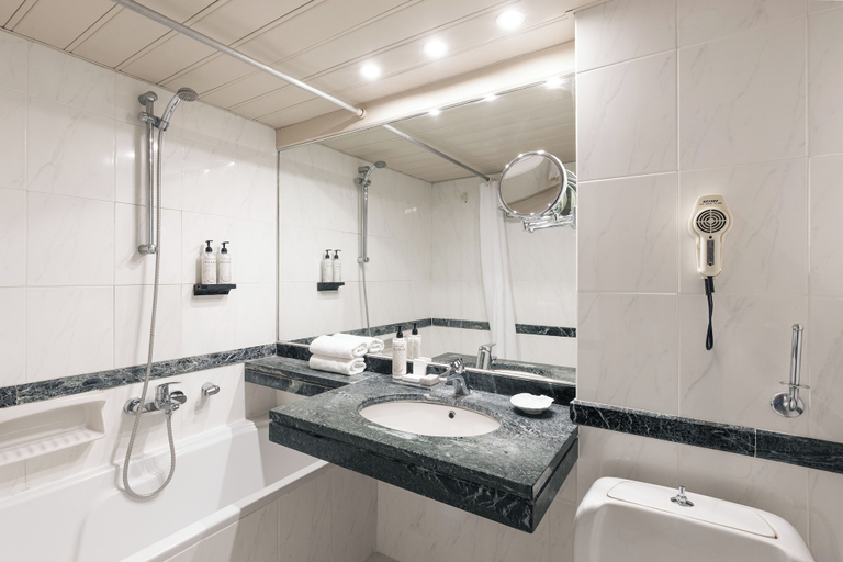Bathroom 5, Divani Corfu Palace, Ionian Islands