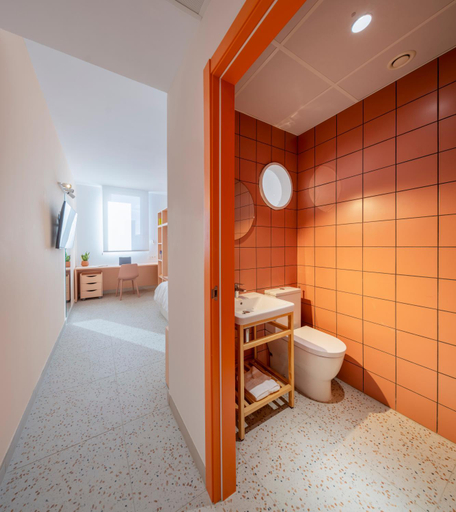 Bathroom 4, Loop Home Tower Burjassot Hotel ***, Valencia
