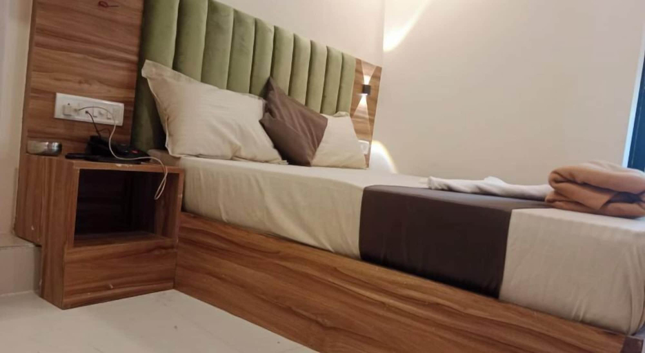 Others 4, Hotel Stay Inn, Mumbai Suburban
