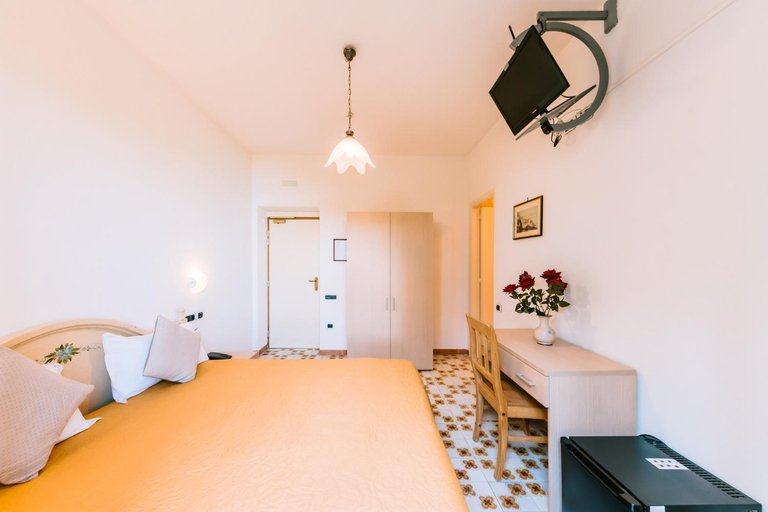 Bedroom 3, Hotel Villa Giuseppina, Salerno