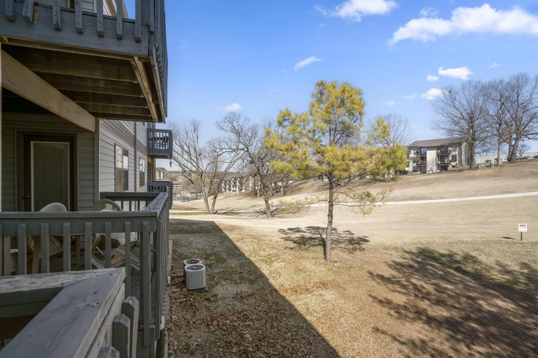 Exterior & Views, Above Par Stay for 6!, Taney