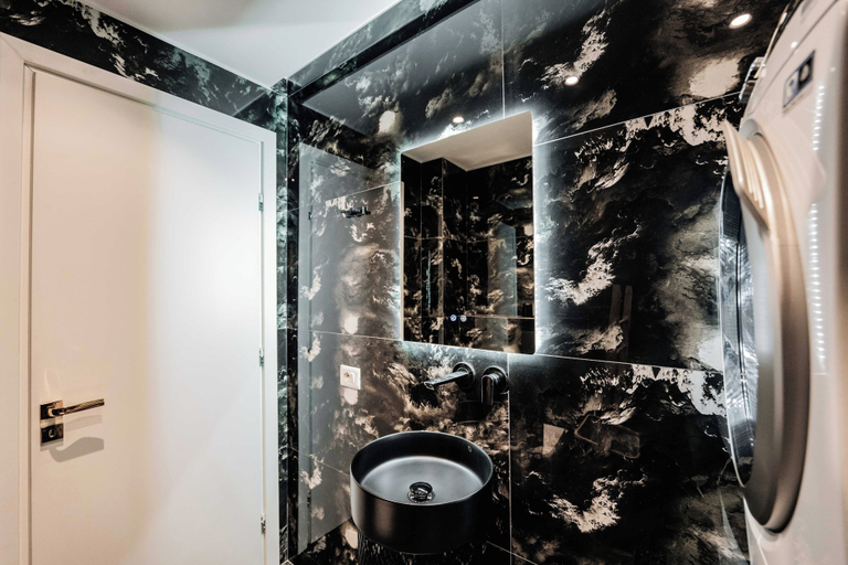 Bathroom 3, Adam & Eve Apartment, Sarandës