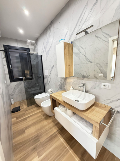 Bathroom 2, APARTMENT FREE SHUTTLE, Catania
