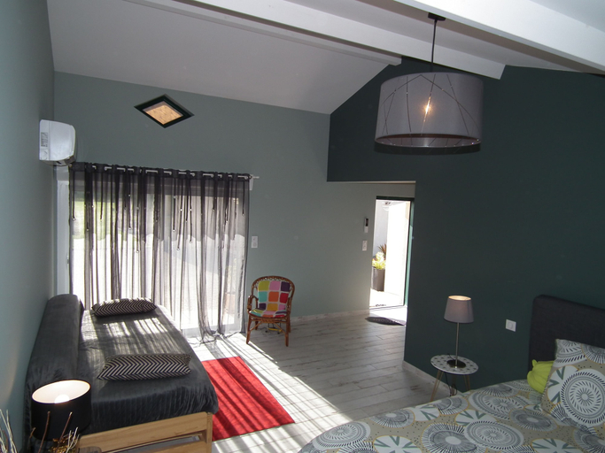 Bedroom 3, La Mancine Laulan, Gironde