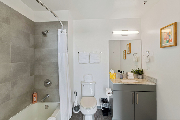 Bathroom 3, New & Modern Lux City Escape, Cook