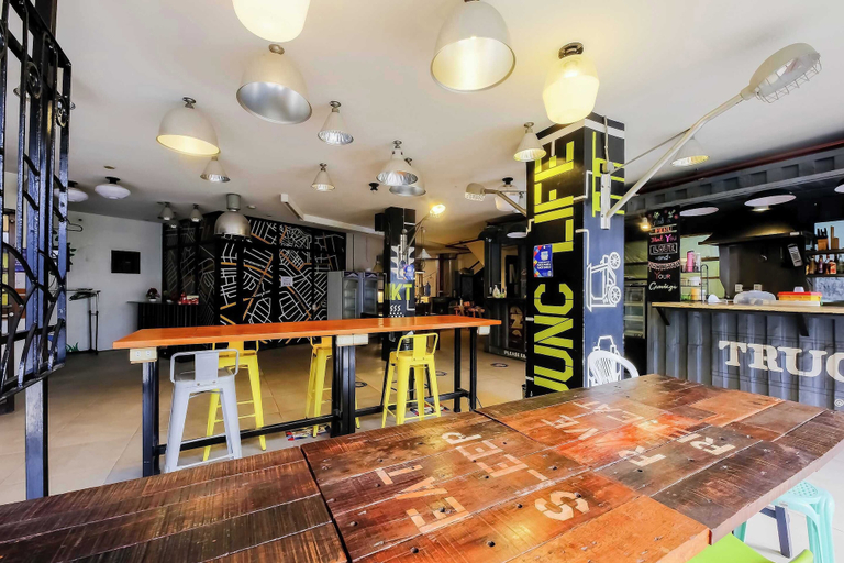 Food & Drinks 4, Junction Hostel Poblacion Makati Avenue, Makati City