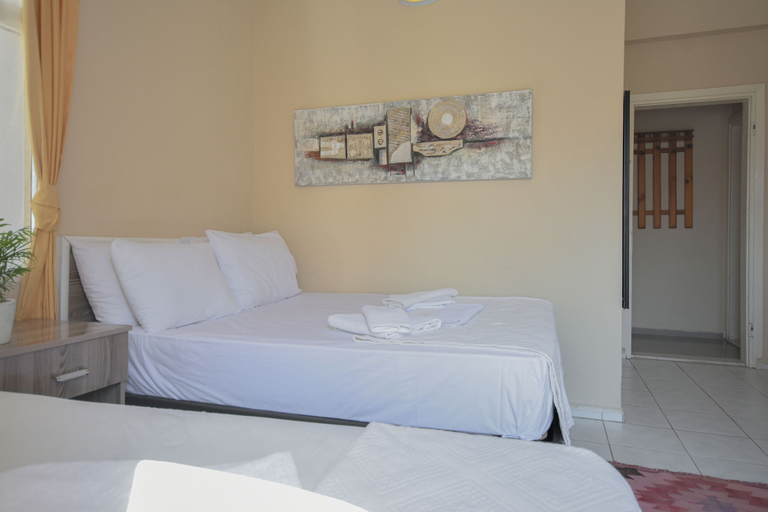 Bedroom 4, Huzur Royal Otel, Datça