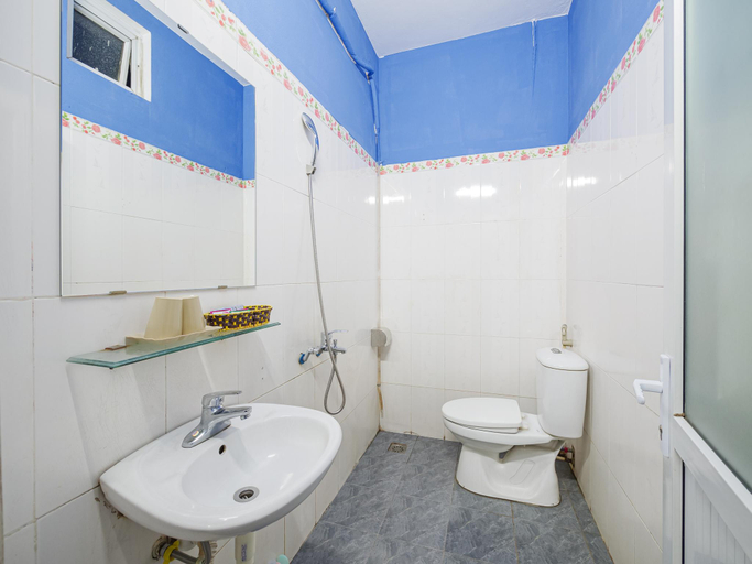 Bathroom 3, Titanic 3 Hotel, Đông Anh