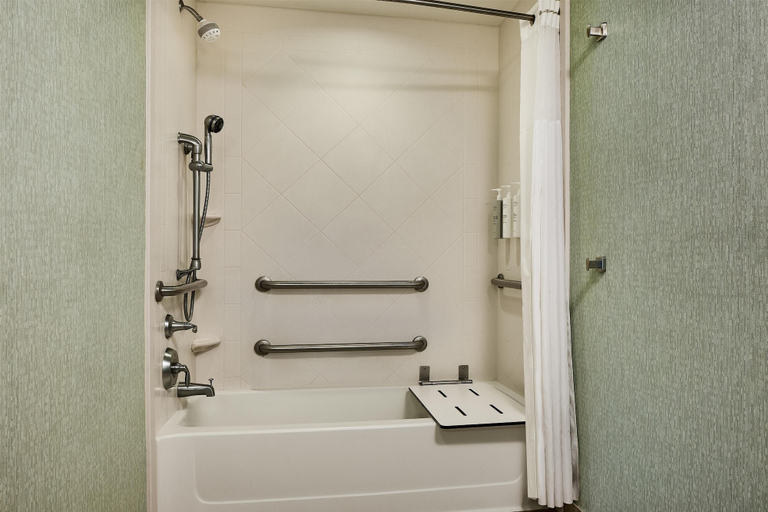 Bathroom 5, Hampton Inn & Suites Destin, Okaloosa