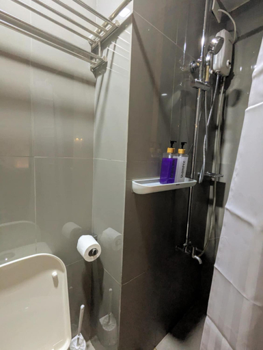 Bathroom 5, SMDC AIR RESIDENCES, Makati City
