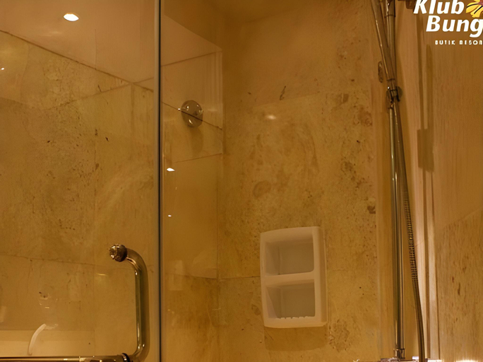 Bathroom 7