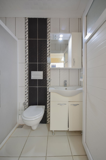 Bathroom 5, Huzur Royal Otel, Datça