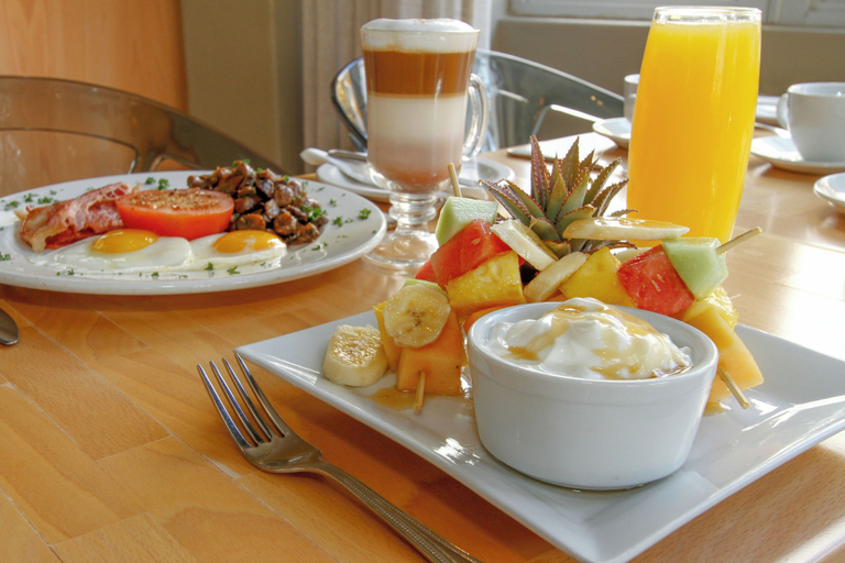 Food & Drinks 5, Penthouse 711 at La Montagne by First Private Stays, iLembe