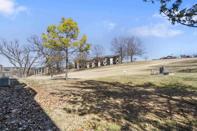 Others 3, Fairway View Duo Stay for 12!, Taney