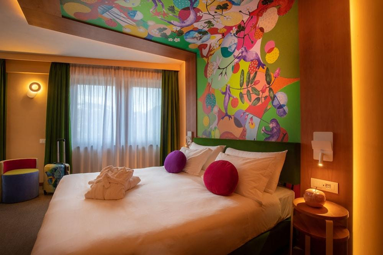 Bedroom 2, OMAMA Hotel, Aosta