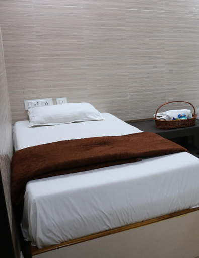 Bedroom 1, HOTEL VALLABHA RESIDENSY, East Godavari