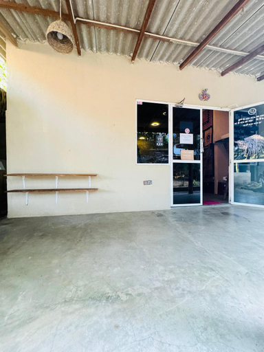 Others 3, Uluwatu Surf Hostel - Arugambay, Pothuvil
