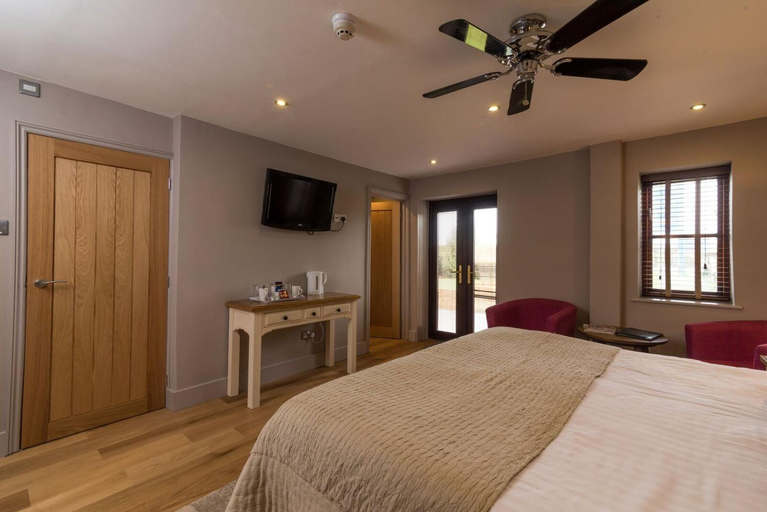 Bedroom 2, Briarfields Hotel, Cambridgeshire