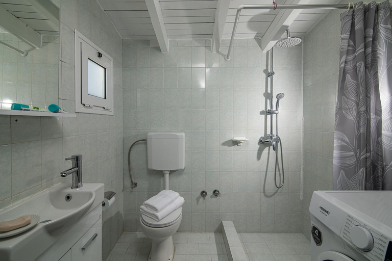 Bathroom, Nikos Sunset Penthouse, Crete