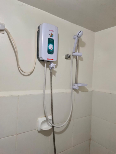 Bathroom 4, Mhavic family room ,group friend good for 6 guest, Parañaque