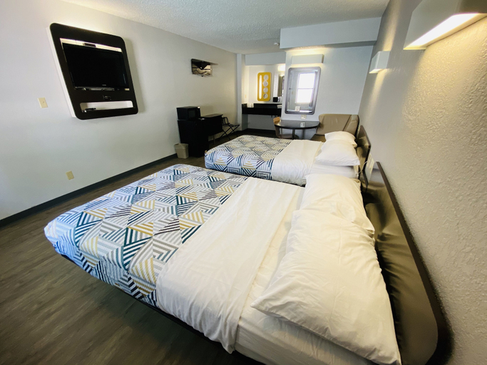 Bedroom 3, Motel 6 Boerne, TX, Kendall