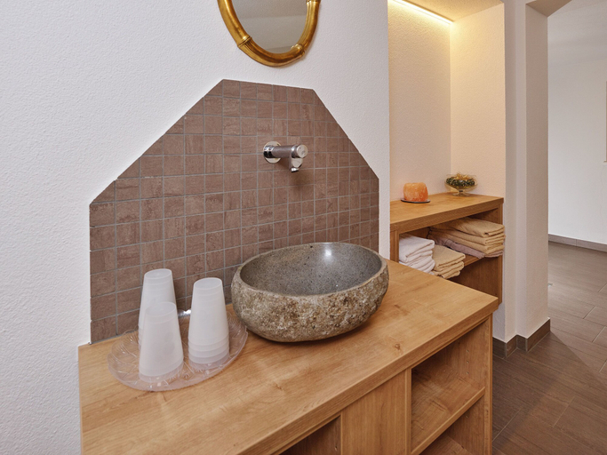 Bathroom 3, Gästehaus Bergkristall, Imst