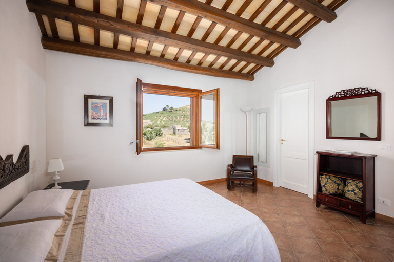 Room 4, Villa sui Colli Ericini con Piscina by Wonderful Italy, Trapani