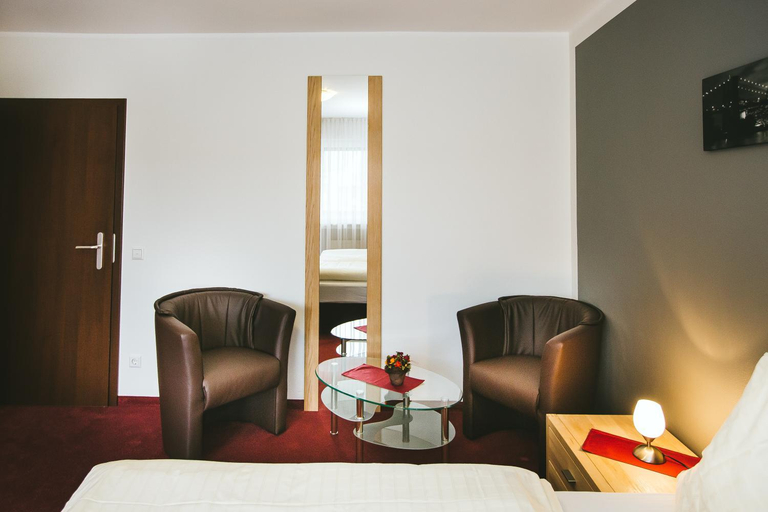 Bedroom 4, Schultes Landhaus, Paderborn