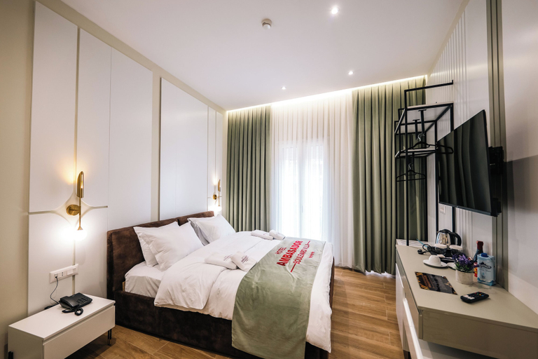Bedroom 3, Ambasador Hotel, Durrësit