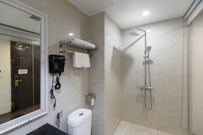 Bathroom 4, Royal Hotel Thanh Trì, Thanh Trì