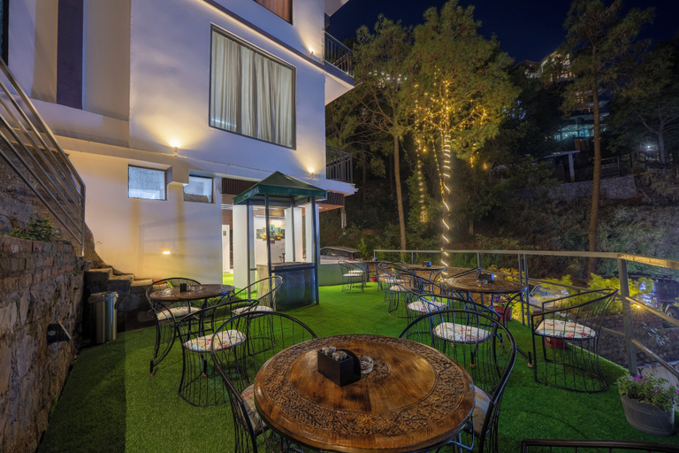 Exterior & Views 2, The Chalet Homestay, Solan