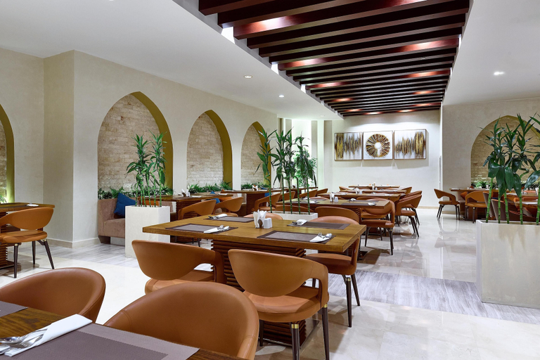 Food & Drinks 4, DoubleTree by Hilton Doha - Al Sadd, Doha