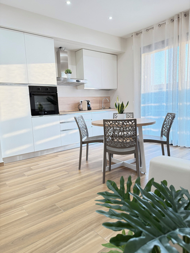 Others 5, APARTMENT FREE SHUTTLE, Catania