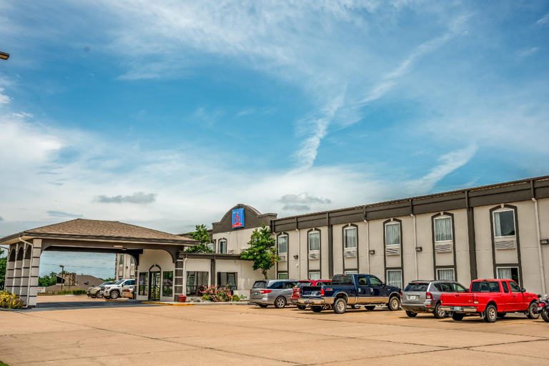 Exterior & Views 2, Studio 6 Claremore, OK, Rogers