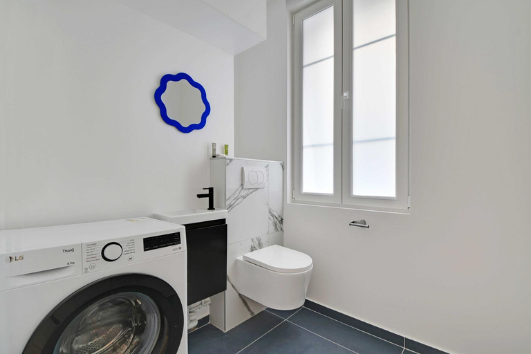 Bathroom 2, Charming apartment -1BR-4P- Gare Montparnasse, Paris