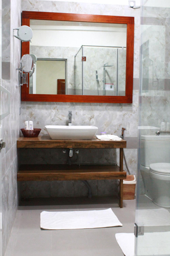 Bathroom 3, Cogent Holiday Home, Udunuwara