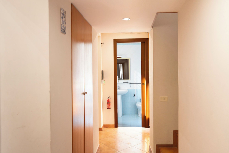 Others 4, Vomero Duplex Apartment, Napoli