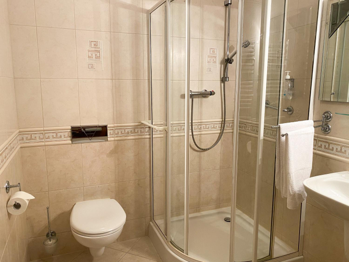 Bathroom 3, Palac Baloszyce, Iława