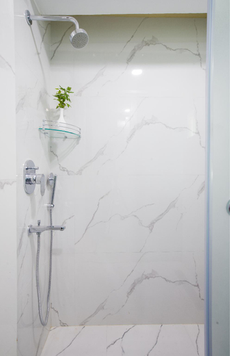 Bathroom 4, Alaya Stays 1 BHK with Balcony & Breathtaking View - Baljees Melville Divine, Shimla