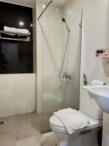 Bathroom 3, BeSea Hotel Da Nang, Da Nang