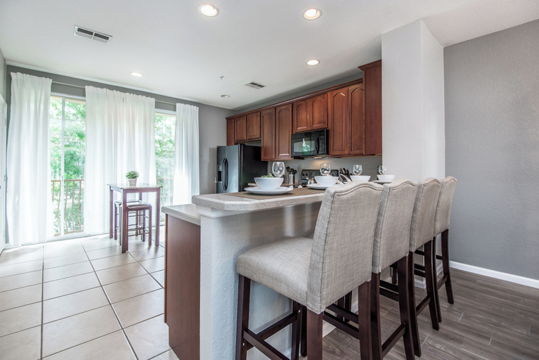Others 1, Updated Townhome, Near Conv Ctr, Universal & I-dr, Orange