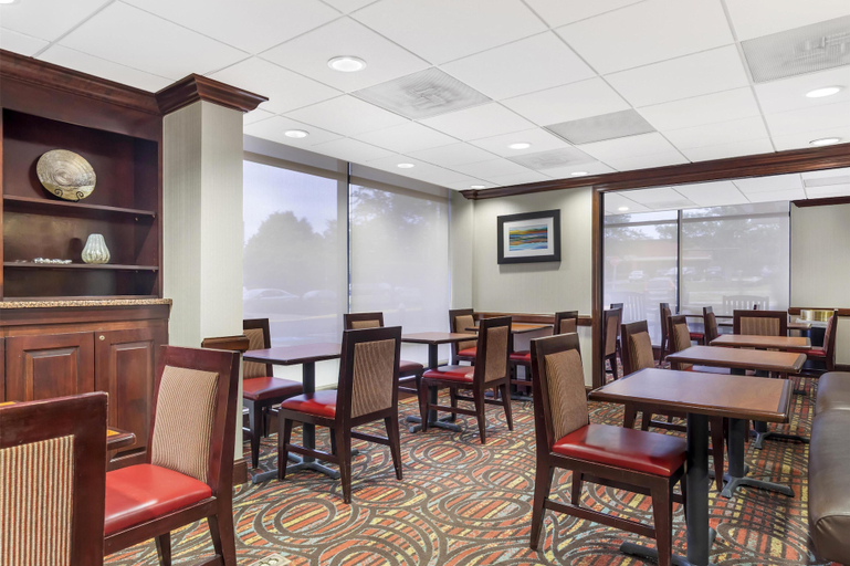 Food & Drinks 5, Best Western Dulles Airport Inn, Loudoun