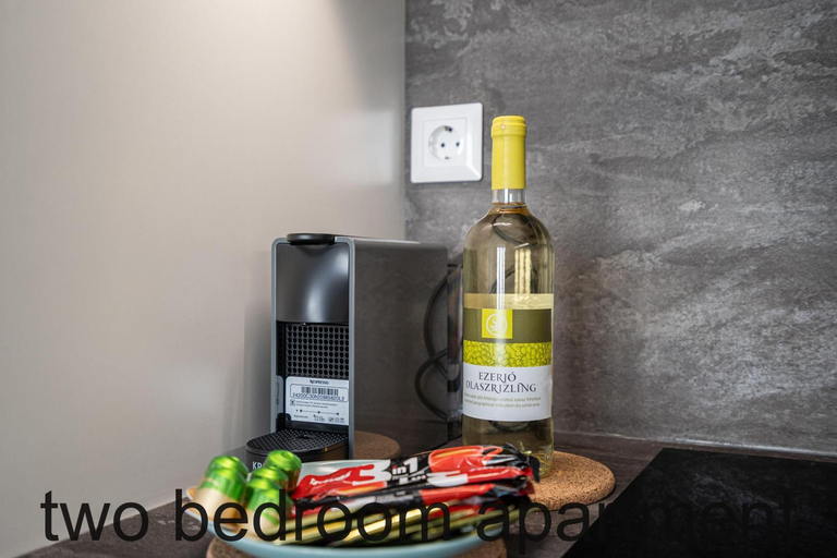 Food & Drinks, Radiant Sun Apartments, Budapesti