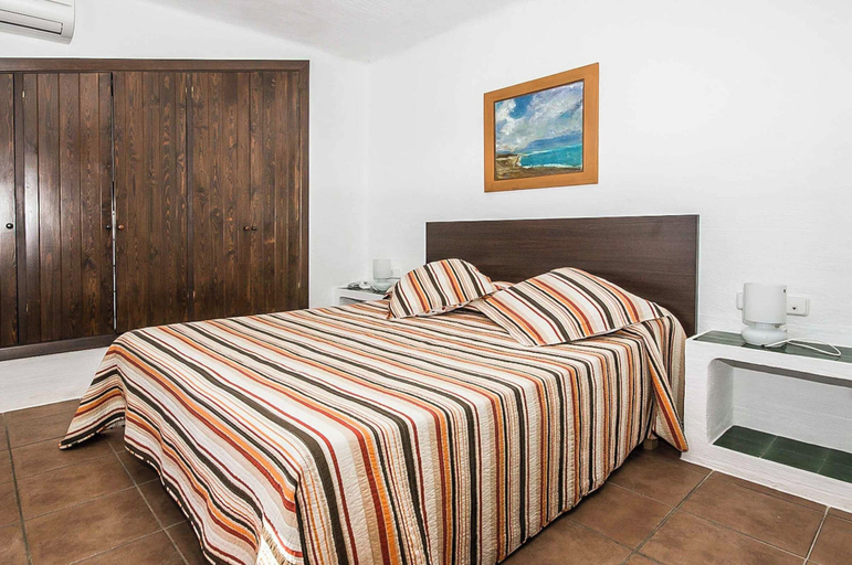 Others 5, Villa Bini Aida, Baleares
